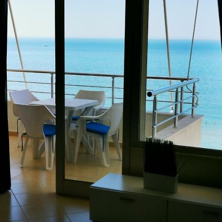 Matin Apartment Sea View Durres Bagian luar foto